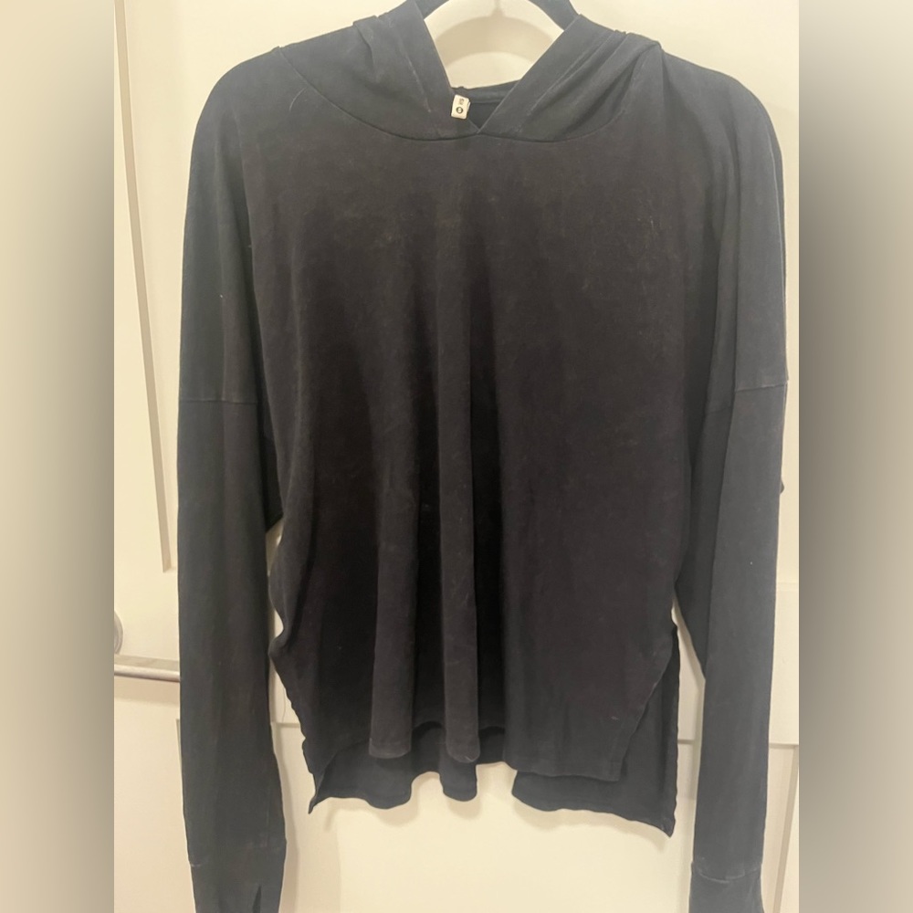 Emma & Sam distressed long-sleeve black pull-over.